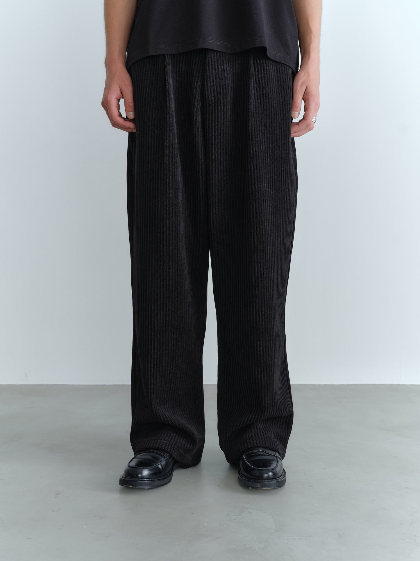 BTMK WIDE TAPERED CORDUROY PANTS  CP911