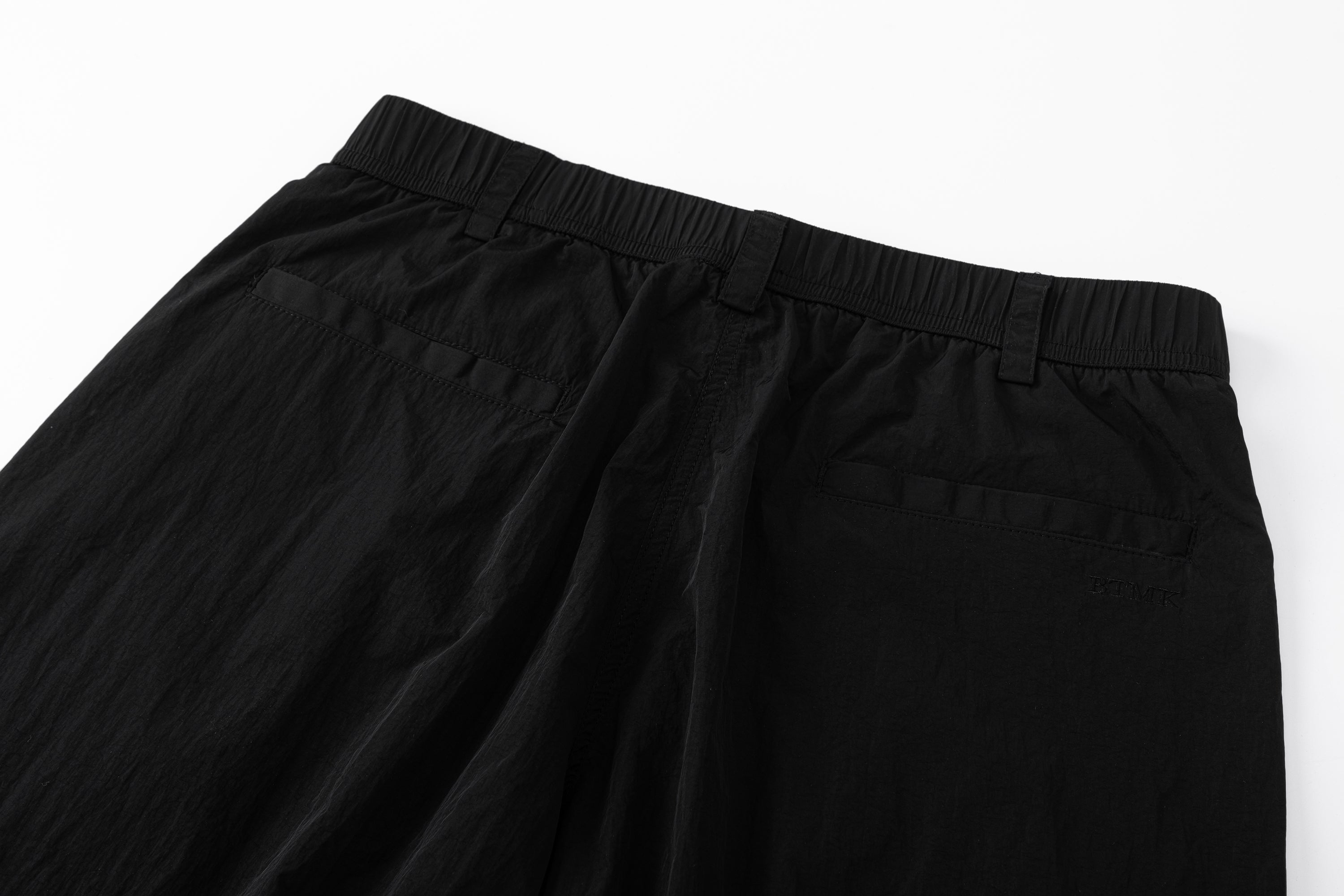 BTMK TUCK NYLON PANTS NWP110