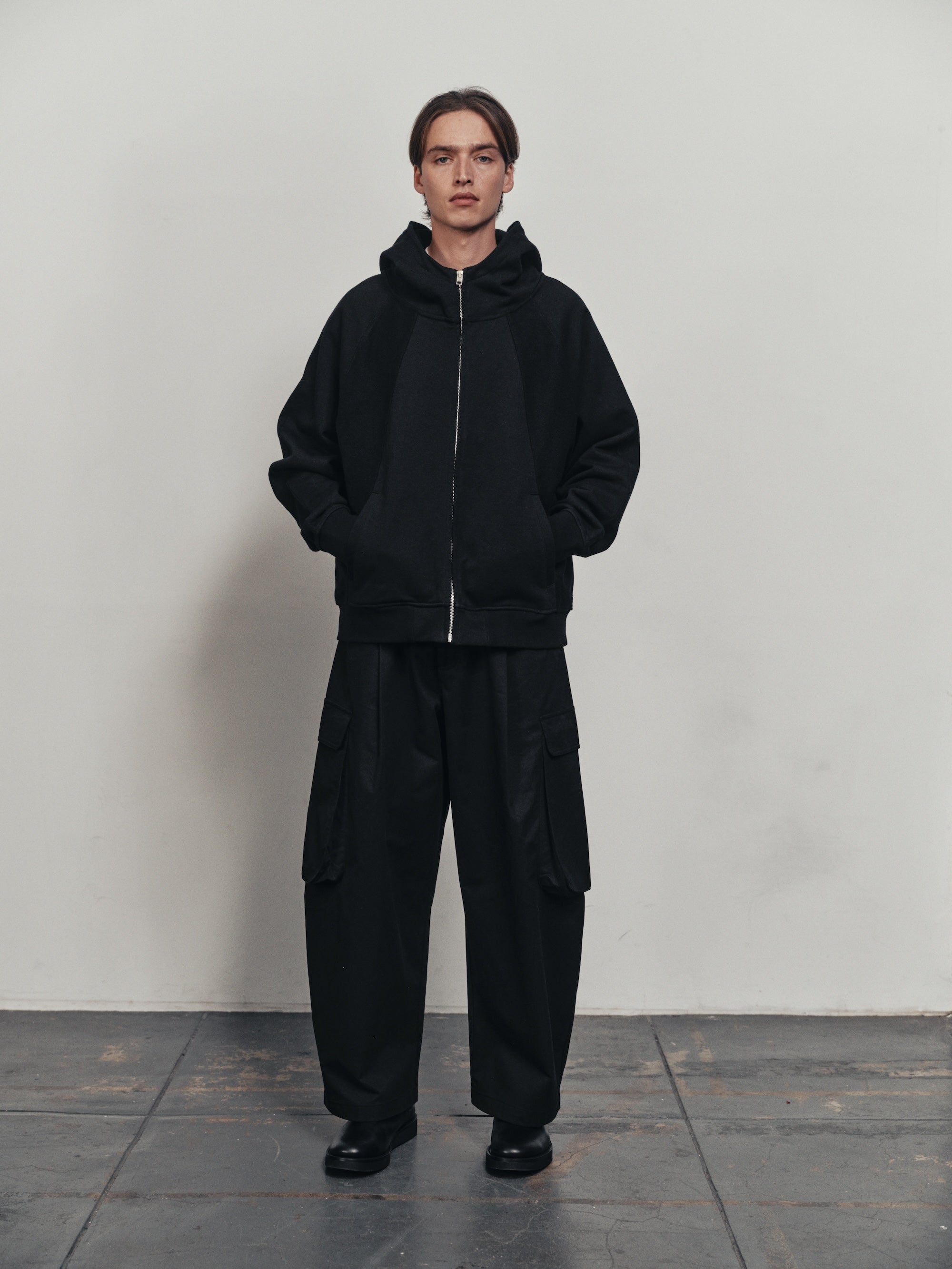 BTS PTD ZIP-UP HOODIE Lサイズ 新品】BTS PTD ZIP-UP HOODIE 公式 Lサイズ